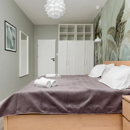 Emilii Plater By Renters * Varşova
