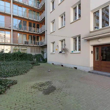 Emilii Plater By Renters *