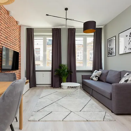Emilii Plater By Renters Apartment Warsaw